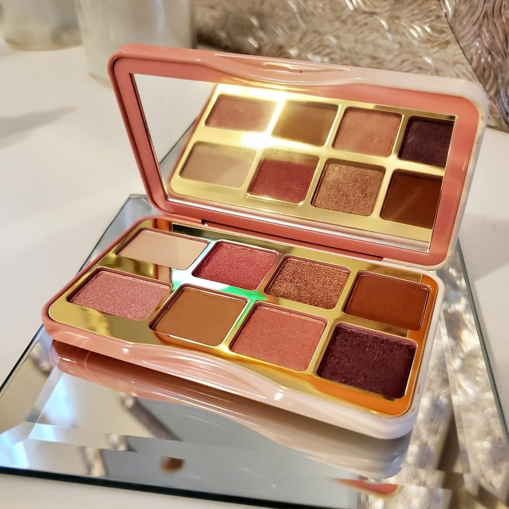 Too Faced Tickled Peach Palette